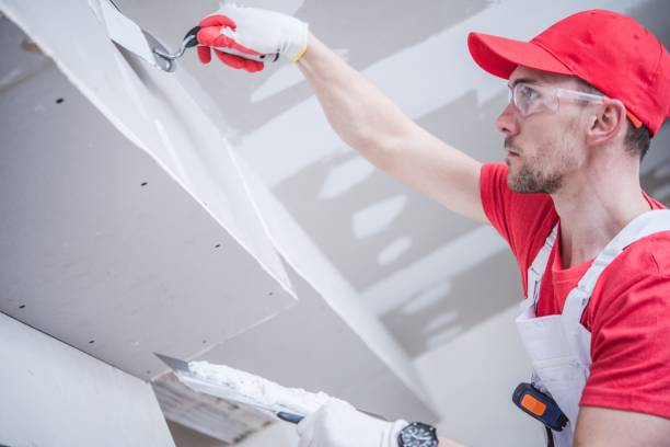 Best Biohazard Mold Removal  in Greentown, OH